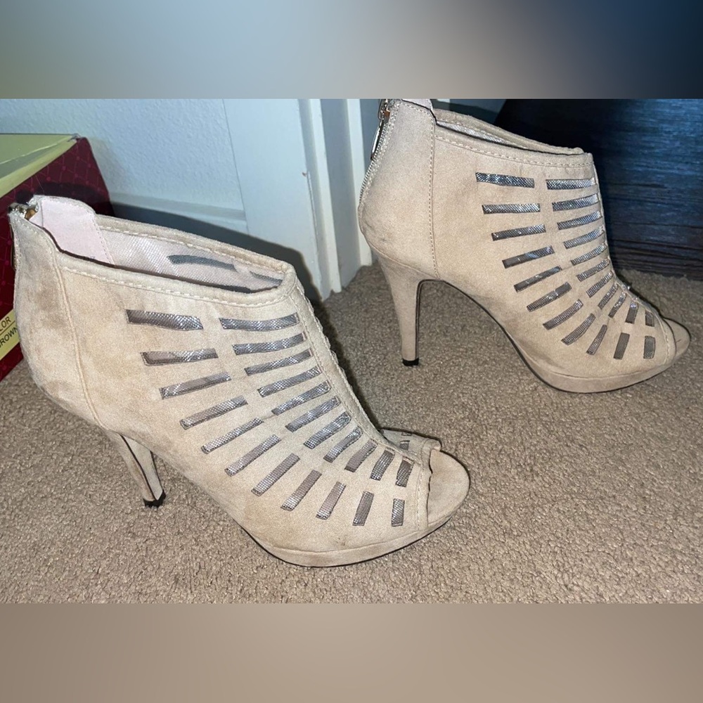 Fierce Pair of ANNIE PINKY Tan/Beige Suede High Heel Booties Size 6.5 EUC
